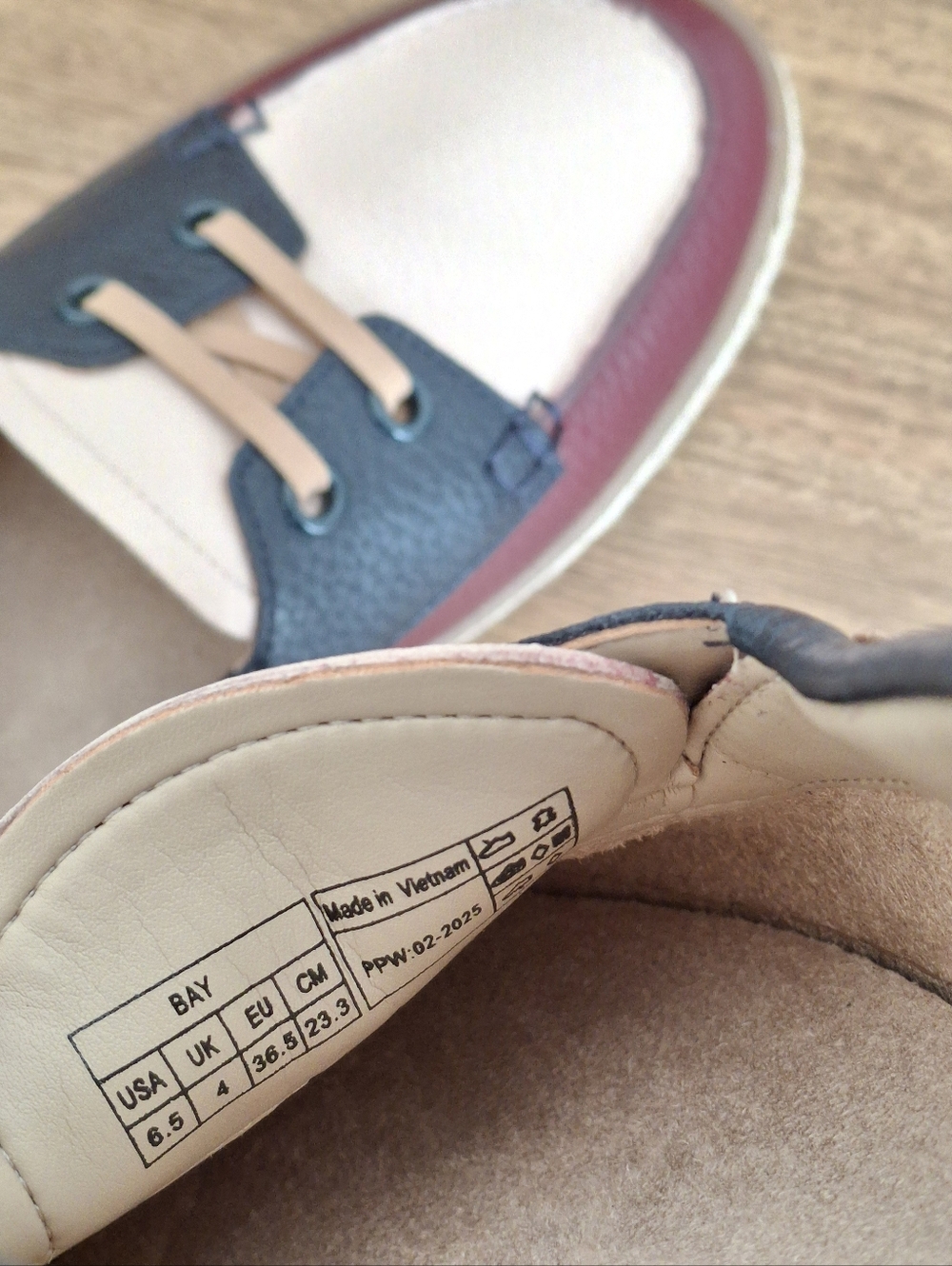 (New)‎ Vionic – Bay Comfort Leather Boat Shoes (Cherry Jubilee) – Women's 6.5 - Picture 10 of 13